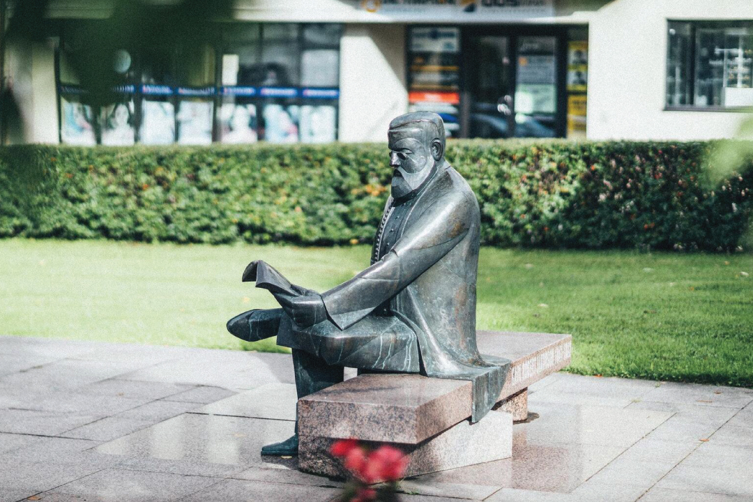 Carl Robert Jakobsoni Monument